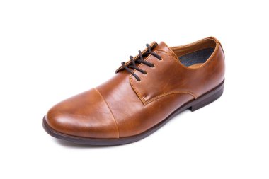 Kahverengi ayakkabılar beyaz arkaplanda izole edilmiş