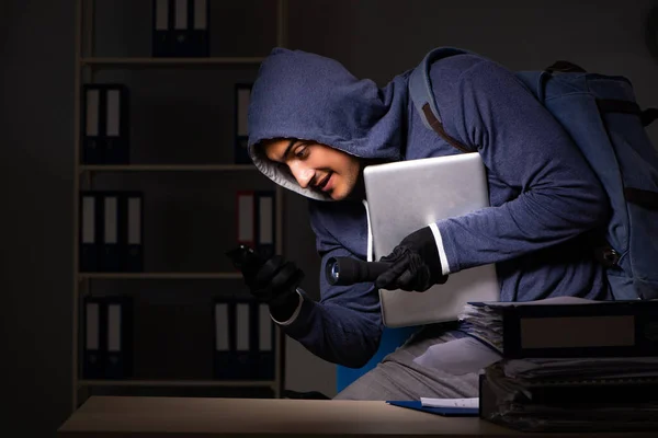 Thief trying to steal personal data in identity theft concept — Stock Photo, Image