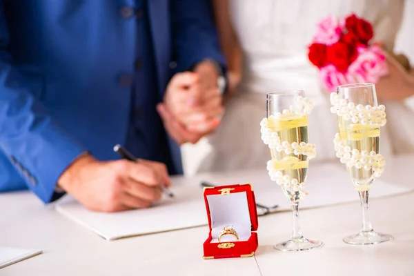 WEdding ceremonie met vrouw en man — Stockfoto