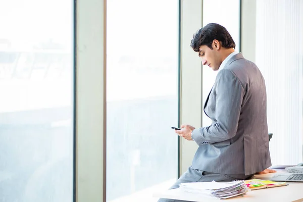 Young successful businessman working at the office — Stock Photo, Image