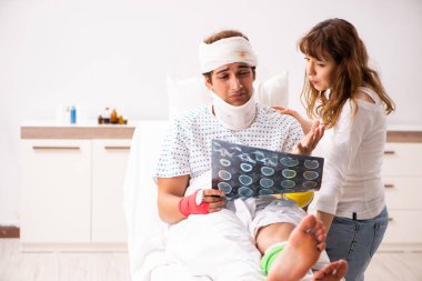 Sevgi dolu karısı sonra yaralı koca arıyorum 