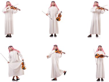 Arap adam beyaz izole keman çalıyor