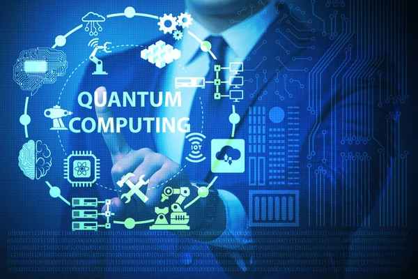 Бизнесмен нажимает виртуальную кнопку в концепции квантовых вычислений — стоковое фото