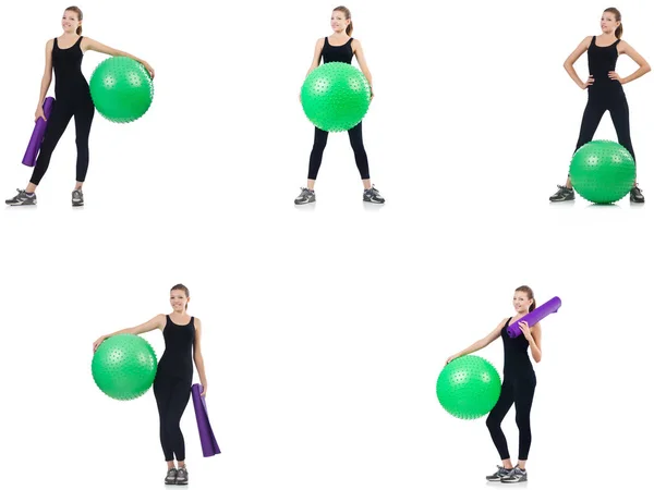 Mujer joven haciendo ejercicios con fitball — Foto de Stock