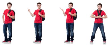 Sırt çantalı genç bir öğrenci beyaza izole edilmiş. 