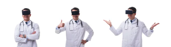 Doctor vistiendo gafas de realidad virtual 3d en blanco — Foto de Stock