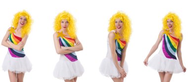 Beyaz izole peruk kadınla 