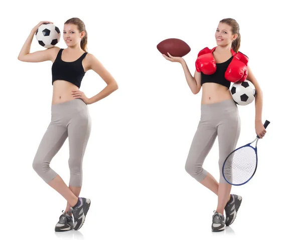 Nuori nainen, jolla on jalkapallo, rugby ball, nyrkkeilyhanskat ja tennis — kuvapankkivalokuva
