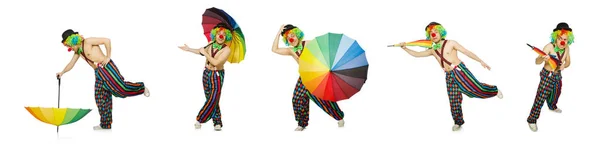 Clown med paraply isolerad på vitt — Stockfoto