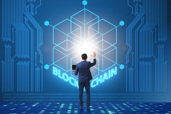 Giovane uomo d'affari nel concetto innovativo blockchain — Foto Stock