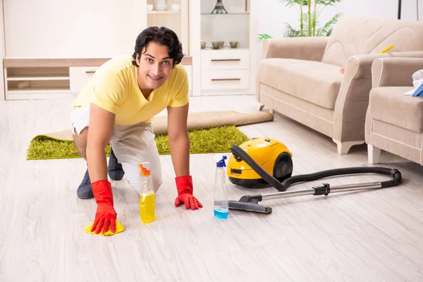 Young Handsome Man Doing Housework — Stock Photo, Image