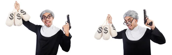 Hombre vestido de monja con pistola y bolsas de dinero — Foto de Stock