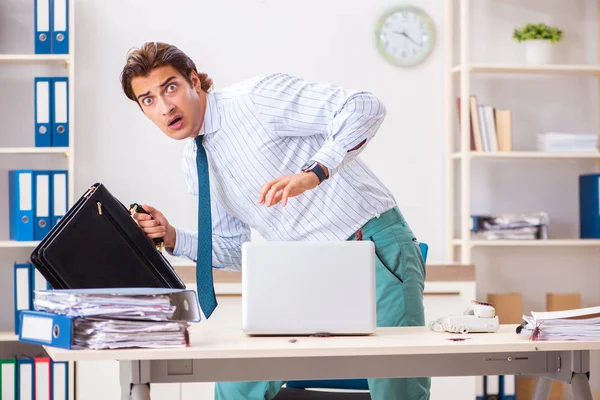 Businessman disgusted with cockroaches in the office — Stock Photo, Image