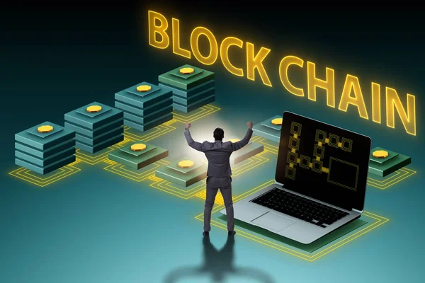 Joven empresario en innovador concepto blockchain — Foto de Stock