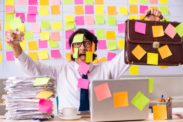 Молодой сотрудник в конфликте приоритетов концепции 