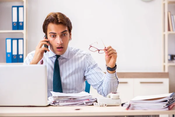 Businessman disgusted with cockroaches in the office — Stock Photo, Image