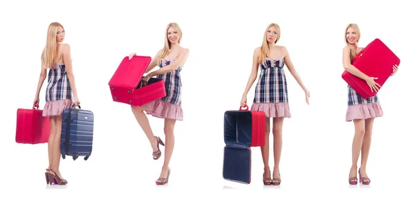 Bella donna con valigia isolata su bianco — Foto Stock