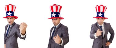 adam beyaz izole Amerikan şapka ile 