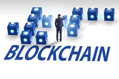 Blockchain yenilikçi konsepti ile işadamı 