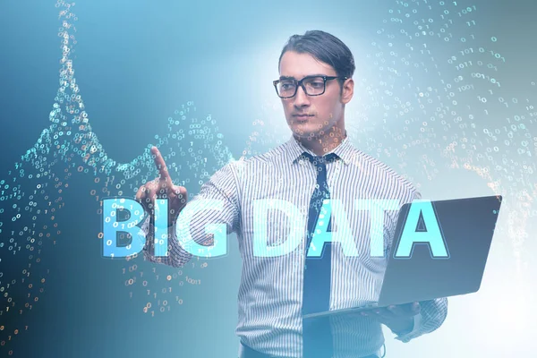 Fintech financial big data concept with analyst — Stock Photo, Image