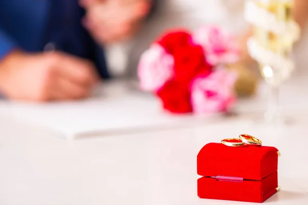 Ceremonia de boda con esposa y marido — Foto de Stock