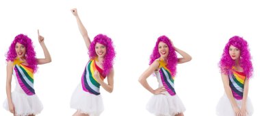 Beyaz izole peruk kadınla 