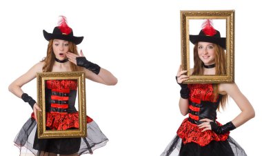 Beyaz çerçeveli kadın korsan