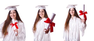 Diplomalı bir kız, beyazlar içinde izole edilmiş.