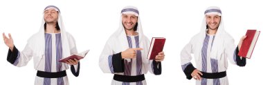 Arap adam beyaz izole Kur'an ile