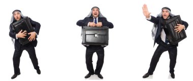 Beyaz izole bavul ile Arap iş adamı 