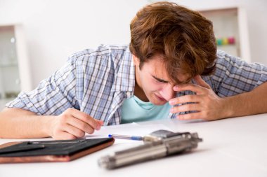 Genç adam intihar depresyon