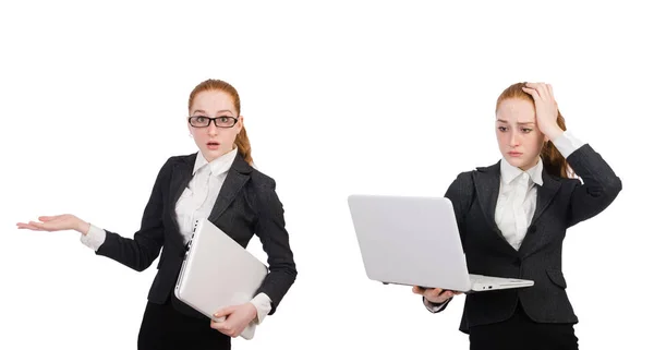 Zakenvrouw met laptop geïsoleerd op wit — Stockfoto