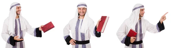 Arabisk man med Koranen isolerad på vit — Stockfoto