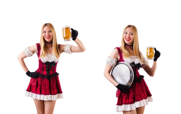 Mladá servírka s pivem na bílém — Stock fotografie