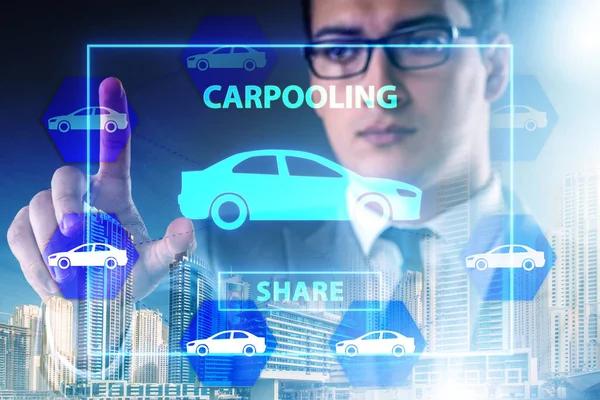 Empresario en concepto de carpooling y carsharing —  Fotos de Stock