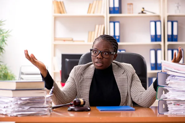 Black female lawyer in courthouse