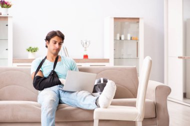 Evde kurtarma yaralanan Motosiklet binici 