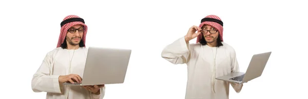 Hombre árabe con portátil aislado en blanco — Foto de Stock