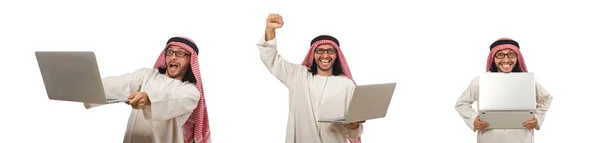 Homem árabe com laptop isolado no branco — Fotografia de Stock