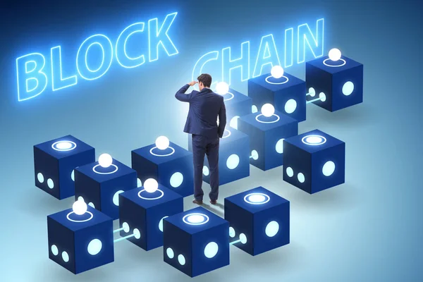 Blockchain concepto innovador con hombre de negocios — Foto de Stock