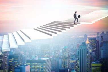 Kariyer basamaklarını şehri tırmanma işadamı