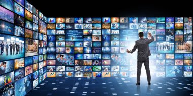 Streaming video ile işadamı kavramı