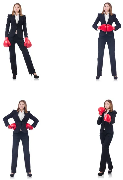 Geschäftsfrau mit Boxhandschuhen isoliert auf weiß — Stockfoto
