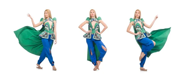 Frau in orientalischer grüner Kleidung isoliert auf weißem Grund — Stockfoto