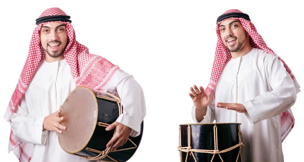 Homme arabe avec tambour isolé sur blanc — Photo