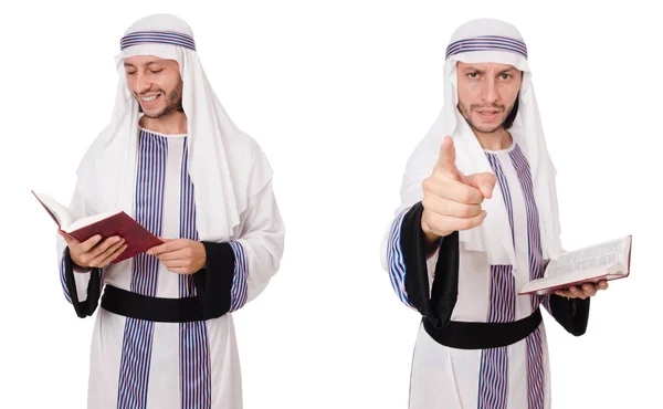 Arabische man met koran geïsoleerd op wit — Stockfoto