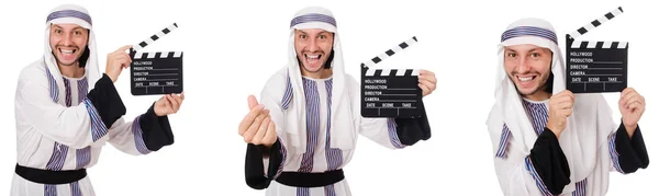 Uomo arabo con clapper-board isolato su bianco — Foto Stock