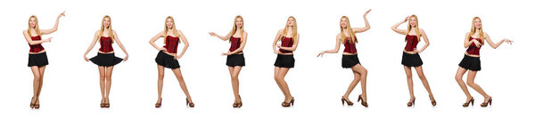 Женщина нажимает виртуальную кнопку на белом