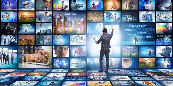 Concept van streaming video met zakenman — Stockfoto