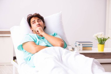 Yakışıklı delikanlı hastanede kalacak 